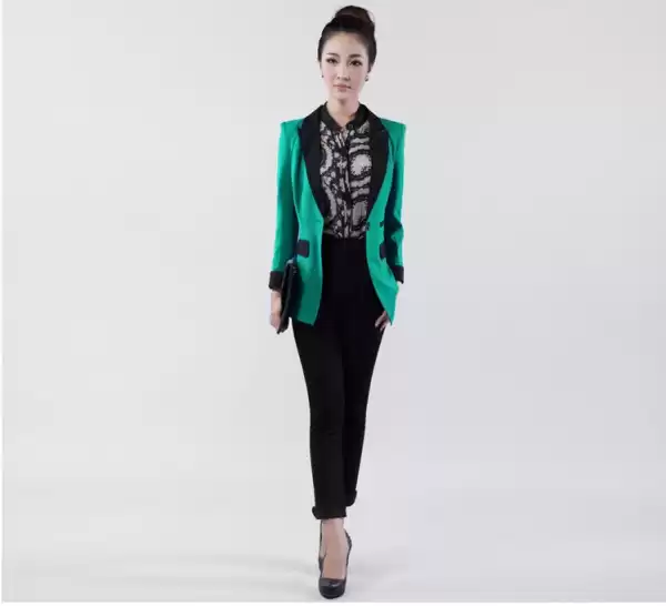 黑色衣服搭什么裤子全攻略,从基础到进阶轻松搞定高级感 黑色衣服搭什么裤子全攻略,从基础到进阶轻松搞定高级感