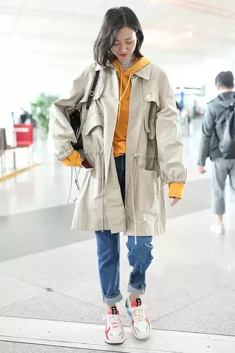 黄色卫衣搭配指南 穿对亮眼穿错土气 这些秘诀让你轻松拿捏