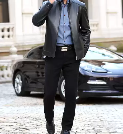 黑色穿搭的万能公式 从基础到高阶一网打尽