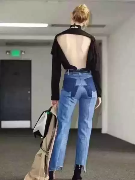 七分喇叭裤穿搭全攻略 这样配上衣时髦又显瘦