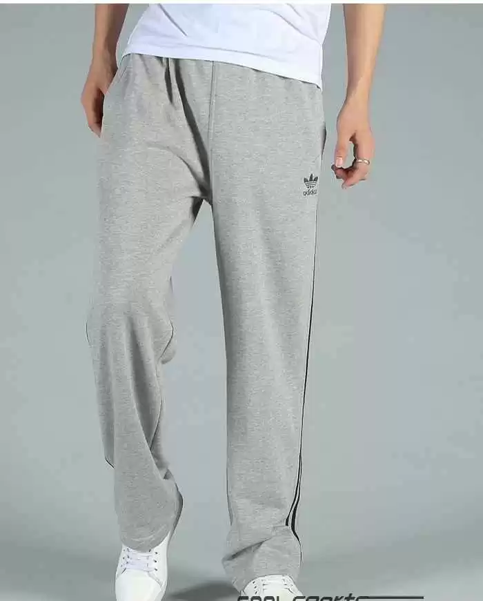 三条杠裤子究竟是啥牌子?街头潮人都在追的秘密 三条杠裤子究竟是啥牌子?街头潮人都在追的秘密