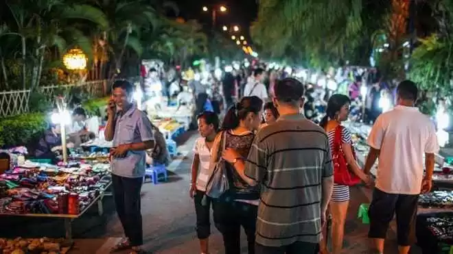 夜市摆摊选品秘籍让你从路边摊到人气王 夜市摆摊选品秘籍让你从路边摊到人气王