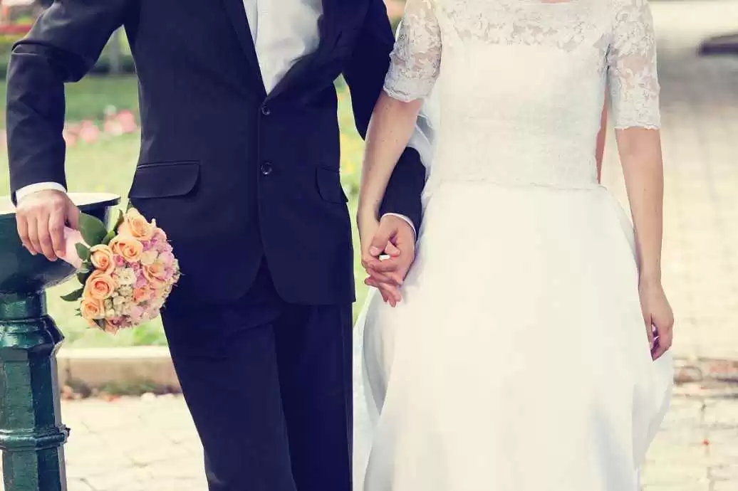 大婚之日父母这样穿，得体又添彩