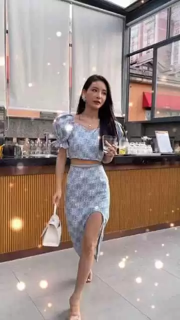 女生这么穿性感魅力轻松拿捏 女生这么穿性感魅力轻松拿捏