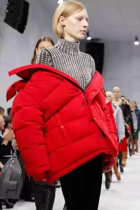 寒冬救命帖 挑对羽绒服让你暖到心窝里