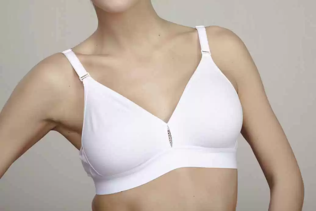 小胸内衣选购秘籍穿出自信曲线不犯愁