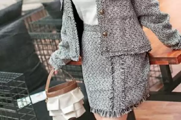 小香风外套配什么裤子？看完这篇你就有答案了