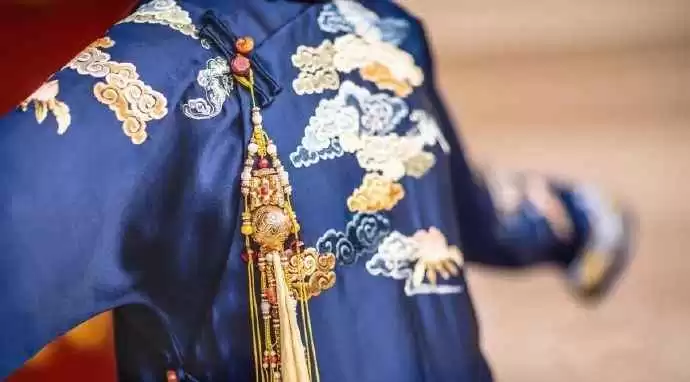 揭秘清朝服饰的正确称呼与文化故事