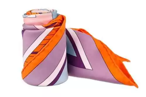 橘色穿搭全攻略：从基础配色到高级玩法一次掌握