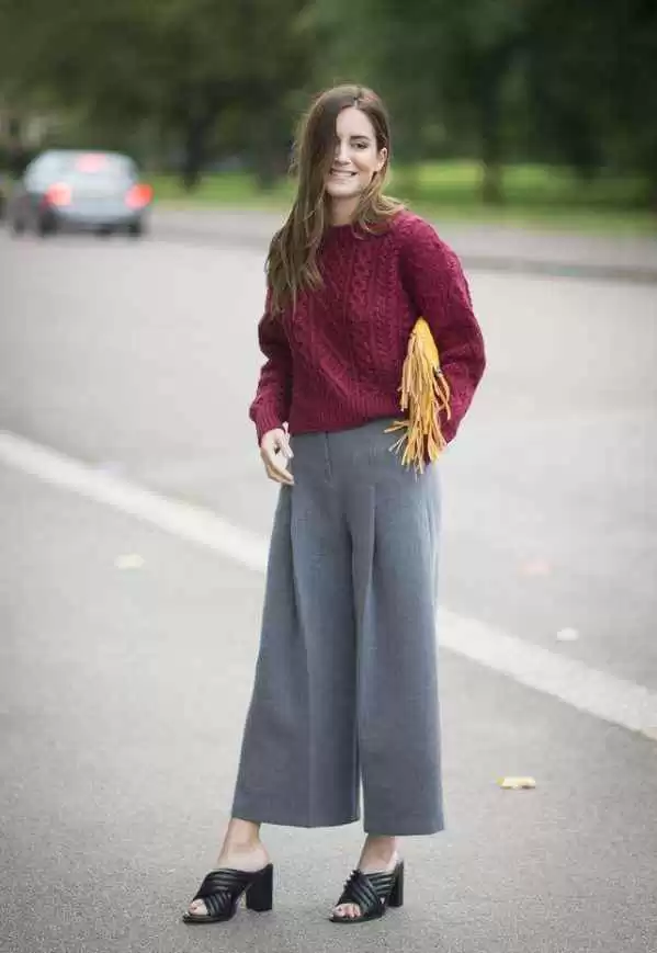 毛衣配裤子穿出高级感 秋冬懒人穿搭指南