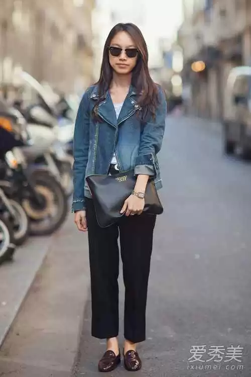 牛仔外套搭配裤子秘籍 轻松穿出你的个性范儿