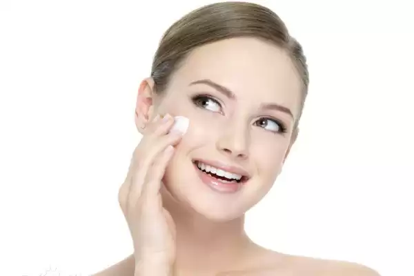 穿搭显白小心机 这些颜色让你偷偷变亮