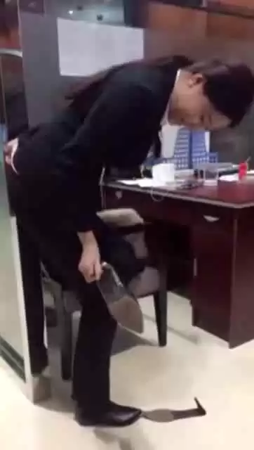 第一天上班的战袍，怎样穿得不出错还像你自己？