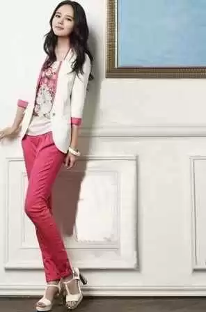 粉色裤子穿出高级感就靠这几种上衣颜色搭配