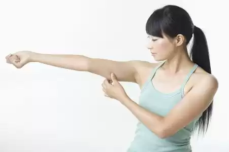 肩膀宽全方位解读：从健康隐患到时尚魅力