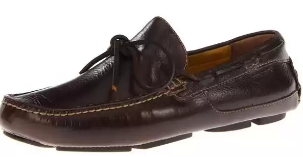 脚长星人选鞋秘籍 告别大脚尴尬穿出自信风采