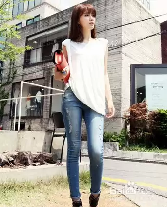 腿粗女生牛仔裤避坑指南，选对这几种版型显瘦又时髦