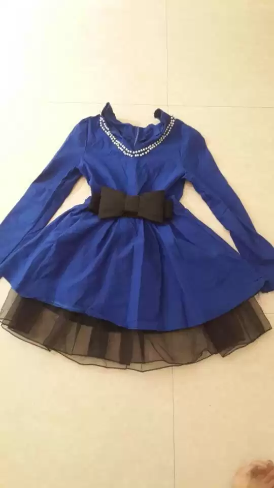 蓝色裙子配鞋全攻略 穿出你的风格