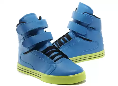 蓝色鞋子惹谁了 为何有人说不能穿