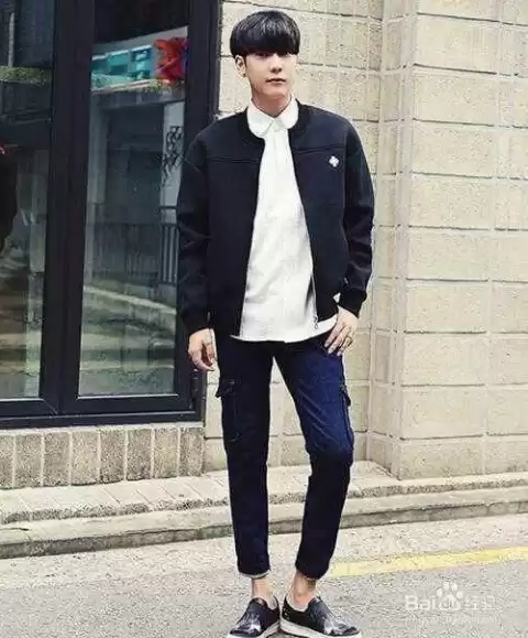 衬衫搭配外套的万能公式看这篇就够